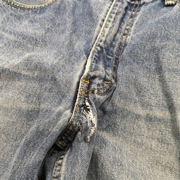 Levis 550 Mens DistressedRipped Jeans Straight Blue Denim 36 X 30 Medium Wash - Picture 15 of 16